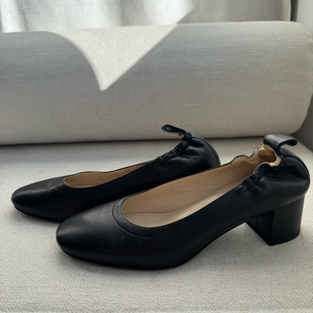 Everlane Black Leather Heels - Picture 3 of 5